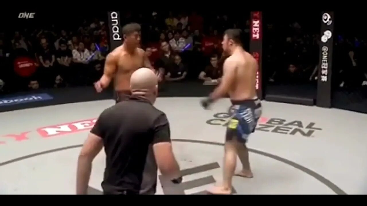 MMA = SEE WHAT HAPPENS DURING THE VIDEO = Léo Sócrates