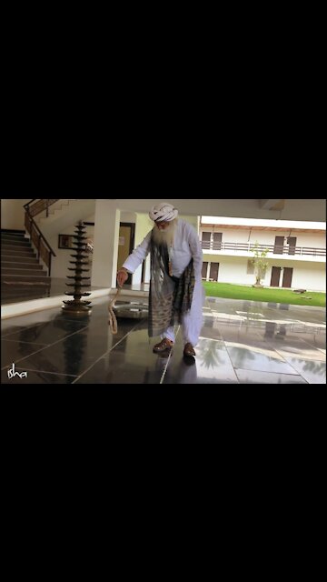 Sadhguru Handles a Cobra | Shorts