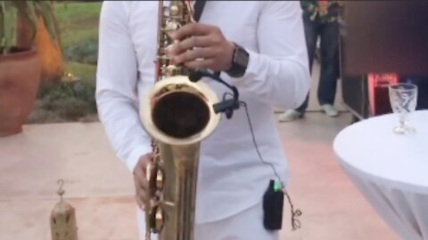 This saxophonist nailed Rihanna’s song, Diamonds