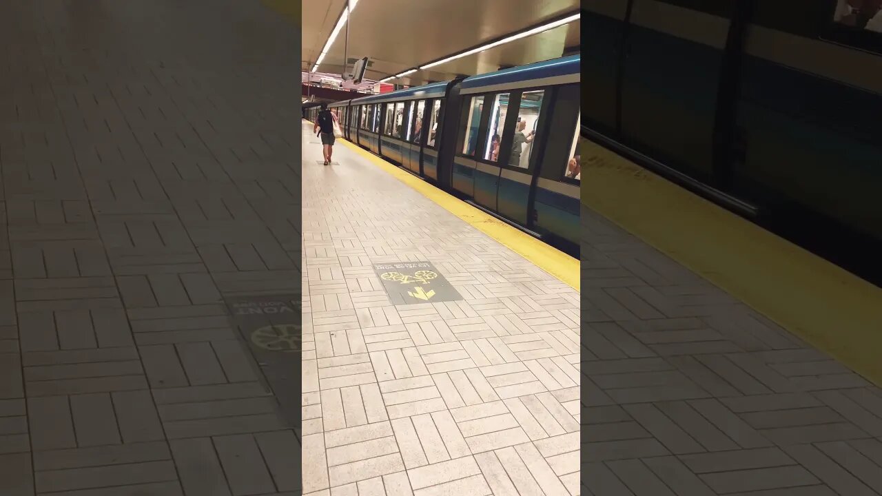 Mesmerizing metro Montréal ambience #viralvideo #montreal #traintravel #travel #subway