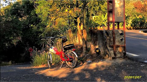 20_1207 Puppet on a string