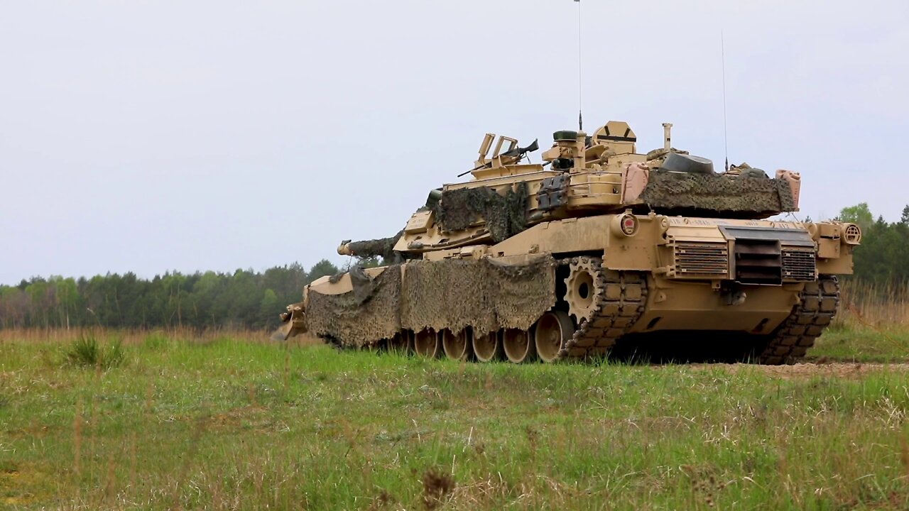 Abrams MBTs and Bradley IFVs Conduct Accuracy Screening Test and Zeroing