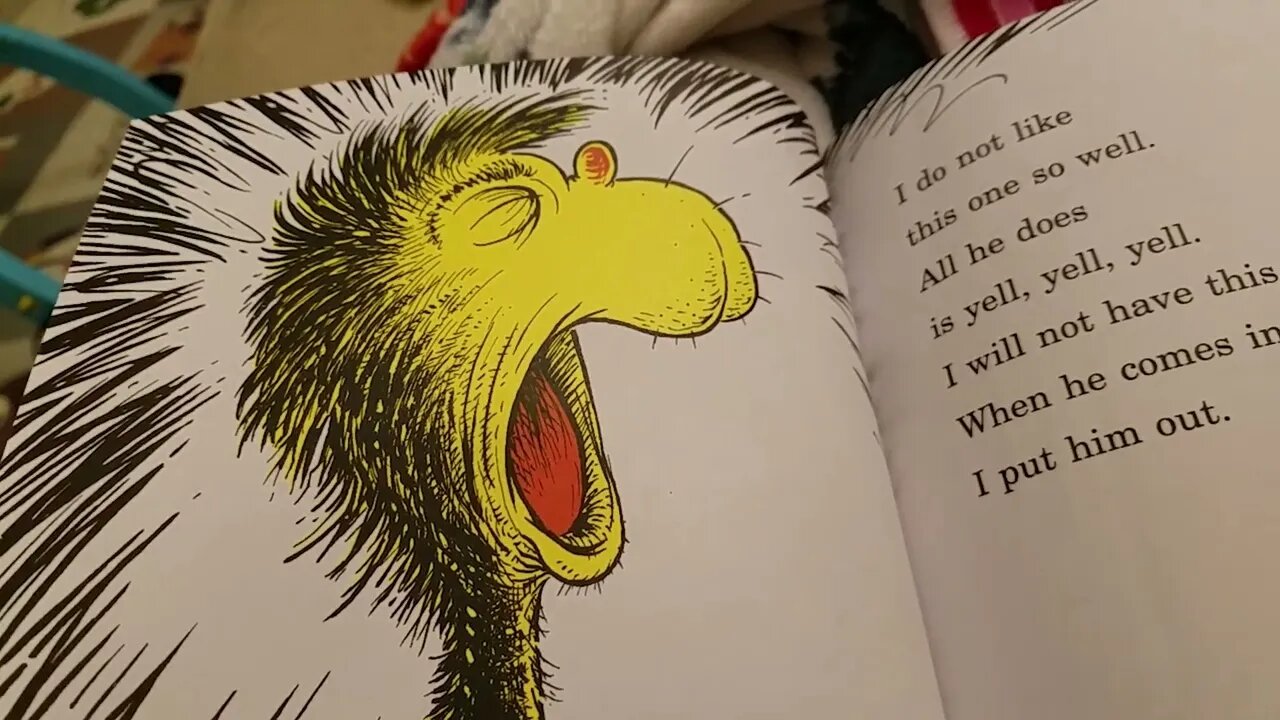 lofi ASMR | Up Close Whispering - Reading You A Bedtime Story - Dr Seuss - One Fish Two Fish