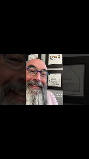 Pastor Says Jesus Would Rather Hang Out With Queer Folks Than Conservatives