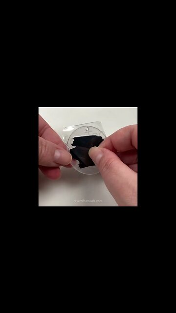 STOP AIR BUBBLES IN VINYL WITH THIS CRAFT HACK! #shorts