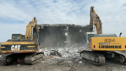 Liebherr 934 With Concrete Pulverizer & Cat 325B With Hydraulic Breaker-Sotiriadis/Labrianidis-6