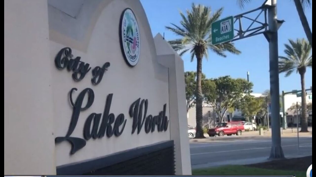 Business owners boast benefits from Lake Worth Beach name change