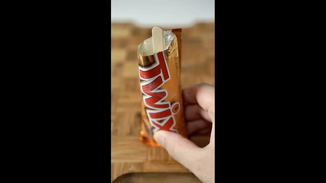 Twix and Oreo Ice Cream