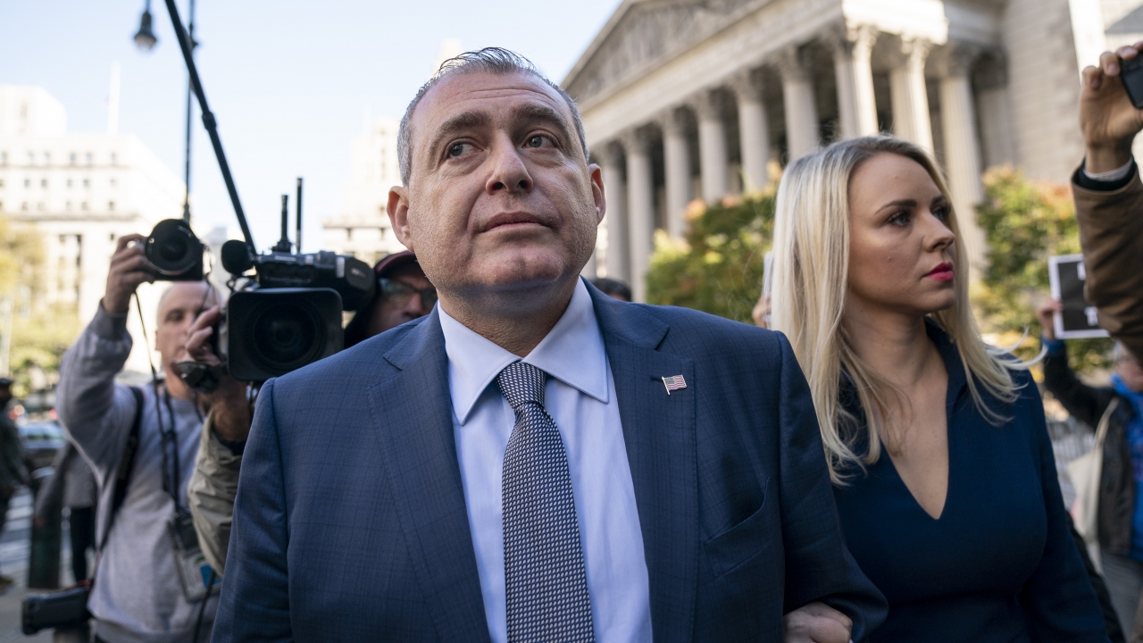 A Rudy Giuliani Associate Is Now Complying With Impeachment Inquiry