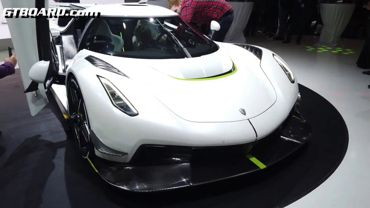 SOUND of Koenigsegg Jesko and Jesko in detail as well as press conference Geneva 2019