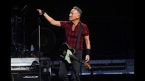 Bruce Springsteen And John Legend Perform For Kamala Harris’ Philadelphia Rally