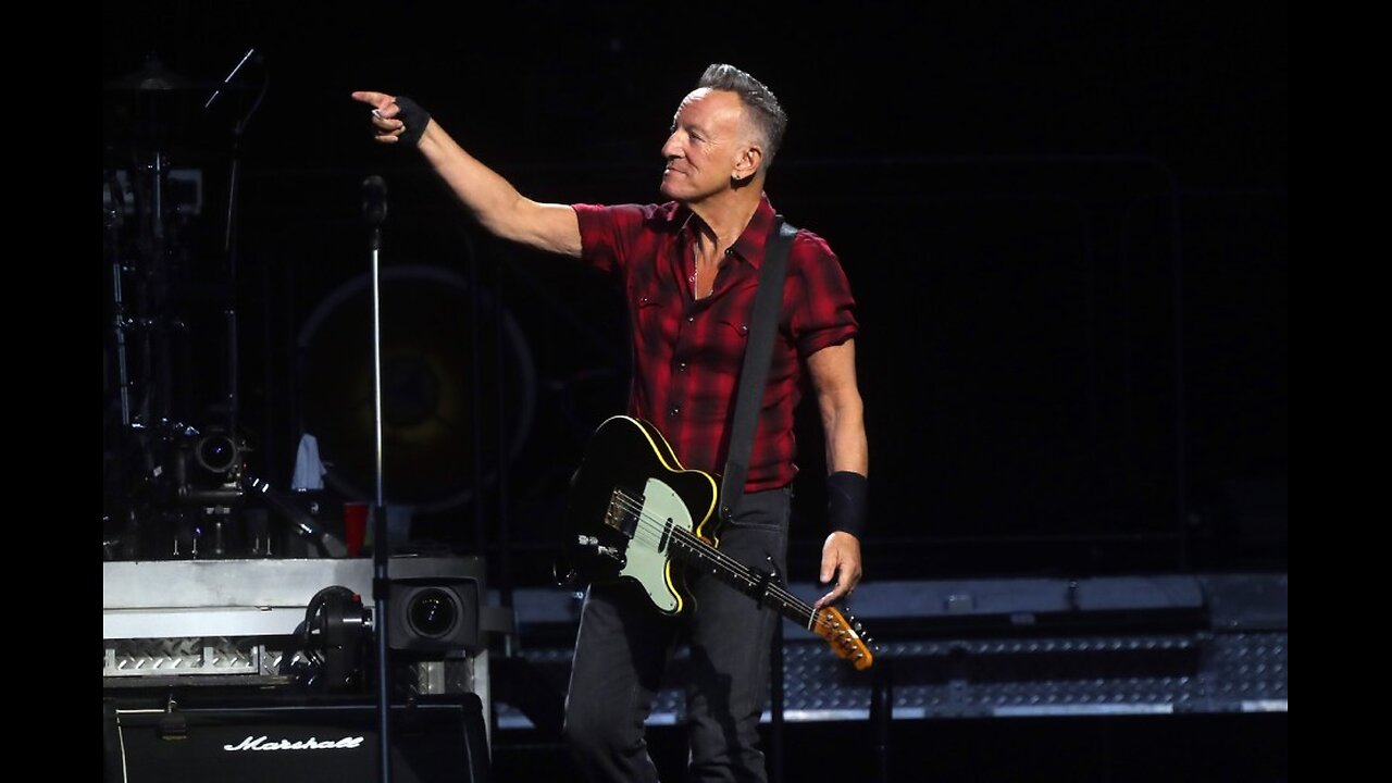 Bruce Springsteen And John Legend Perform For Kamala Harris’ Philadelphia Rally