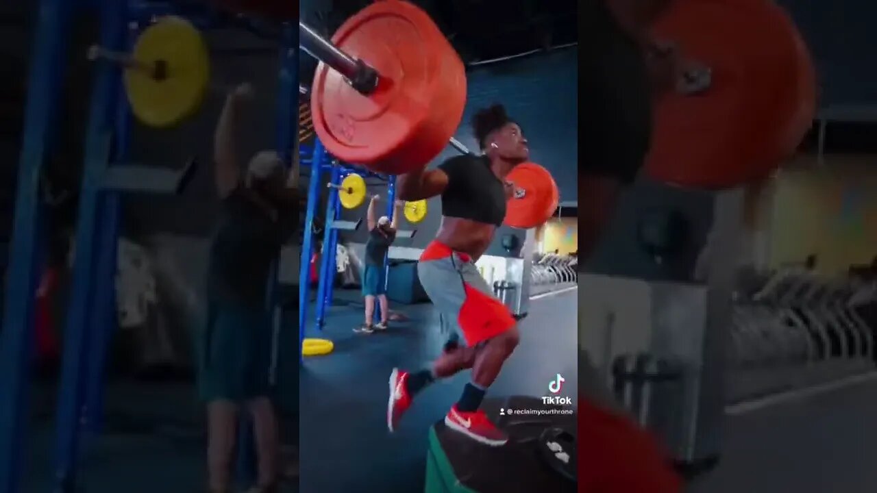 All the female rappers hate each other 👑 ￼