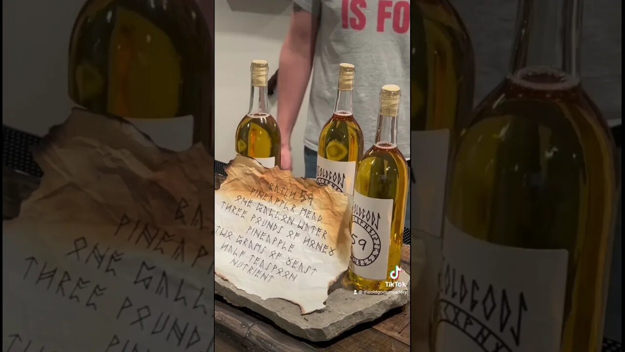 Full video now up on YouTube! The best or worst Pineapple MEAD you have ever seen from me!