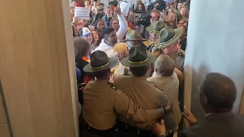 BREAKING...Insurrectionists Just Stormed the TN Capitol #Nashville #Insurrection #transgender #guns