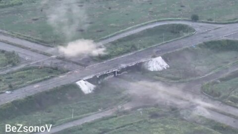 Ukrainian position under a bridge destroyed near Avdeevka