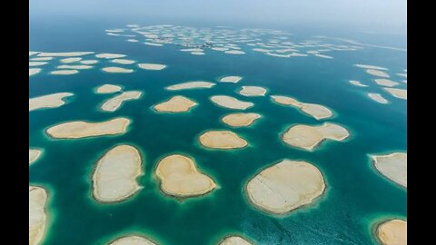 Why Dubai's Man Made islands are still Empty ?