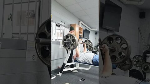 410lbs Raw Bench, Crazy 🤪 old man