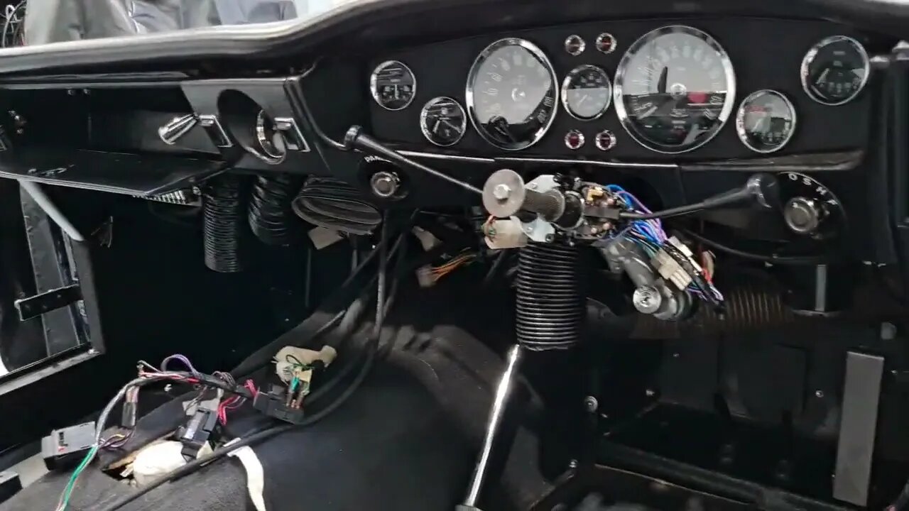 V8 restoration project ASTON MARTIN ANTWERPEN Opening New Service Center Willebroek