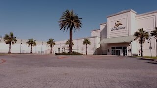 SOUTH AFRICA - Cape Town- Ladles of Love broke world record with Mandela Day sandwiches (Video) (h4M)