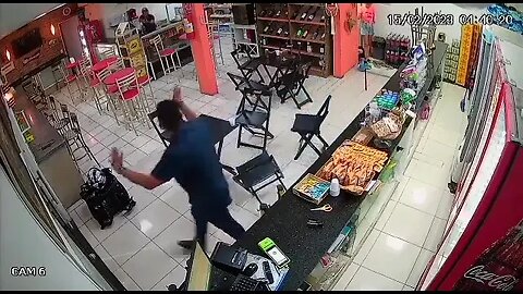 POLICIAL MATA HOMEM EM CONVENIÊNCIA, NA CAPITAL SÃO LUÍS-MA