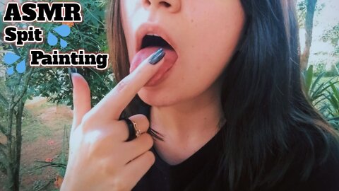 ASMR 💦🌿 Spit Painting no seu rosto ao ar livre (intense mouth sounds) 👅💦