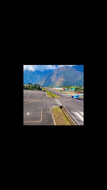 Flying back to Kathmandu!! Hold on!! 😬😬😬 #shorts #Lukla #Nepal #nomoremountains
