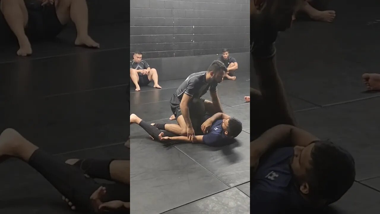 Mastering Guard Passing: Key Strategies from the Headquarters Position #nogi #bjj #jiujitsu