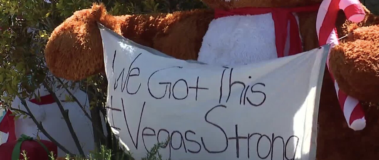 Las Vegas neighbors get creative with social distancing Easter egg hunt