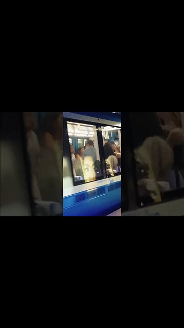 Métro ambiance #montreal #viralvideo #traintravel
