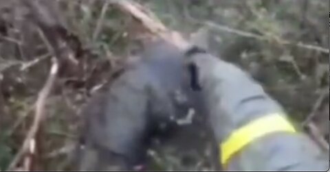 UKRAINIAN WAR CRIMES FILMED! Ukrainian soldiers KILLING wounded Russian soldiers!