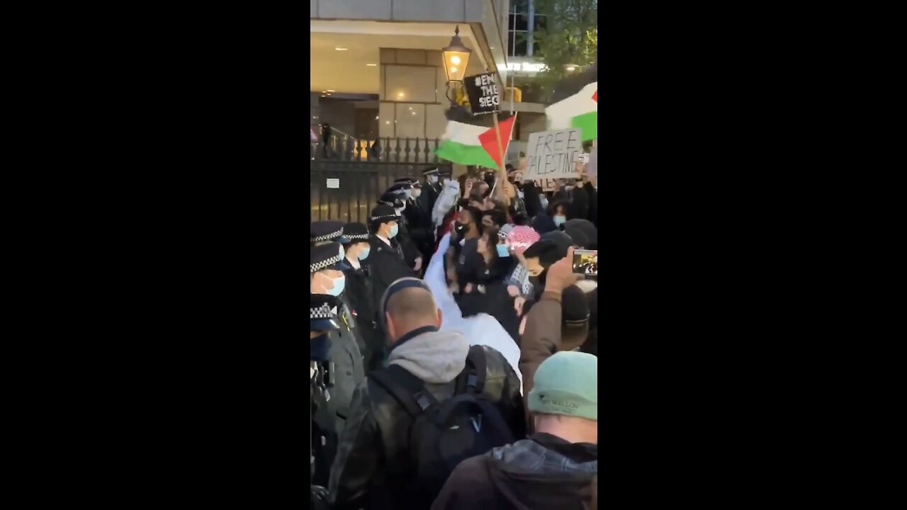 Rally outside the Israeli embassy in London..