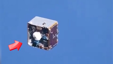 Some kind of satellite found by the ISS camera [Mysterious]