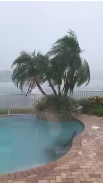 First feeder band of Isaias in Port St. Lucie