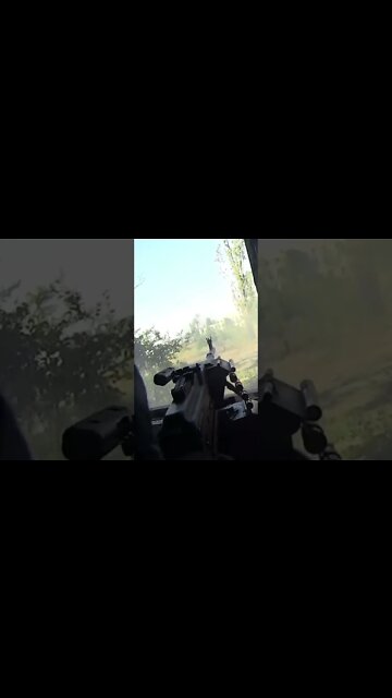 Ukrainian Uses Machine Gun and Grenade Launcher