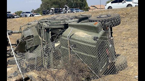 5 Marines hurt in Southern California highway rollover