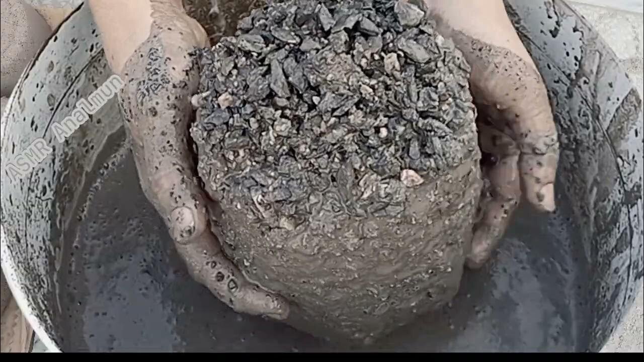 Gritty black Concrete cylinders dry water Crumble