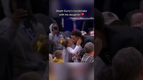 Steph Curry’s 🍛 handshake 🤝 with his daughter is adorable ❤️