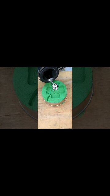 Casting Metal on Kinetic Sand #kineticsand #shorts #shortsfeed