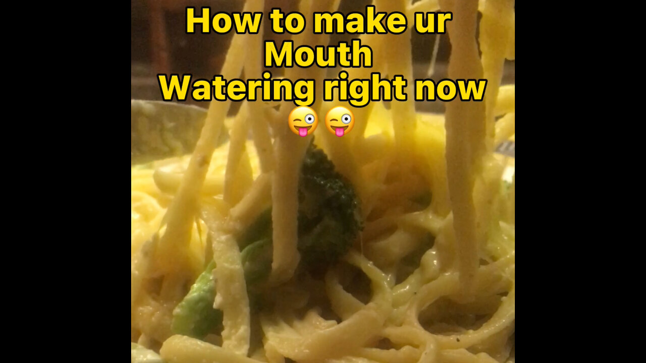 Pasta with mushrooms and broccoli