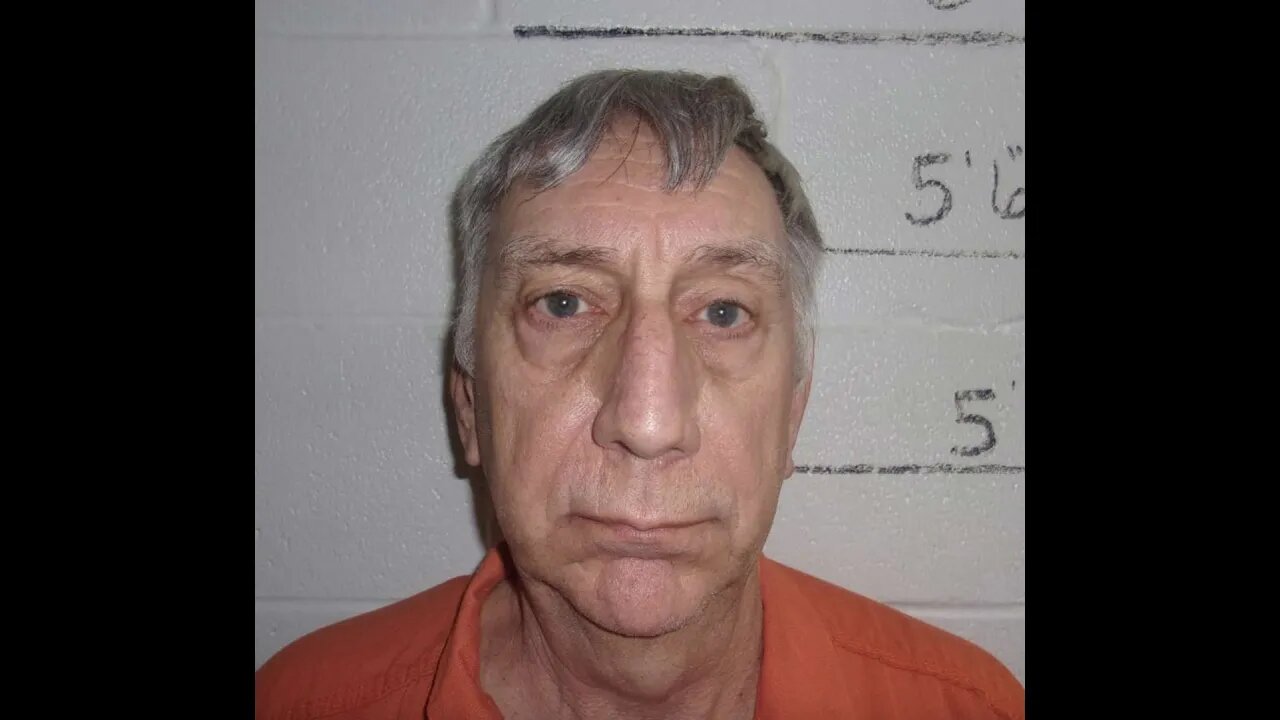 homeowner charged with murder after setting fire to building that occupants refused to leave