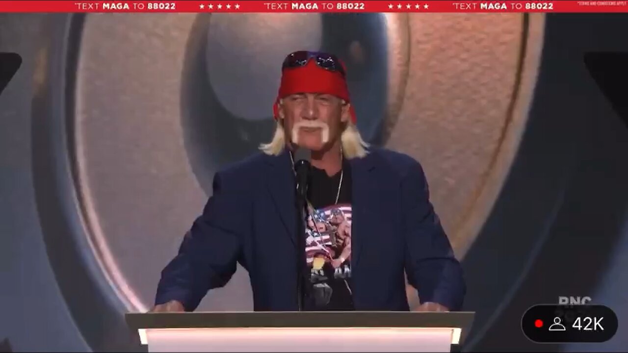 PRESIDENT TRUMP ENTERS RNC HULK HOGAN WRESTLER