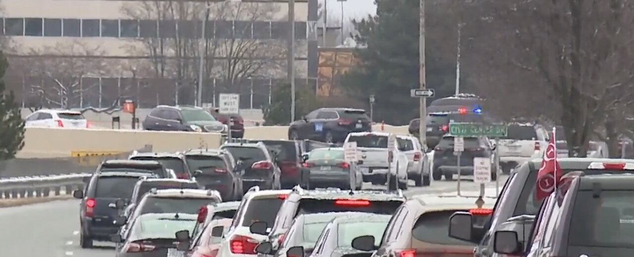 MLK "Drive For Justice" car parade draws hundreds in Southfield, despite pandemicMLK "Drive For Justice" car parade draws hundreds in Southfield, despite pandemic