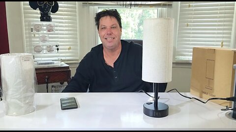 Seealle Nightstand Lamp with outlet and USB charging ports