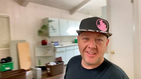 MINI VLOG 579: moving update!