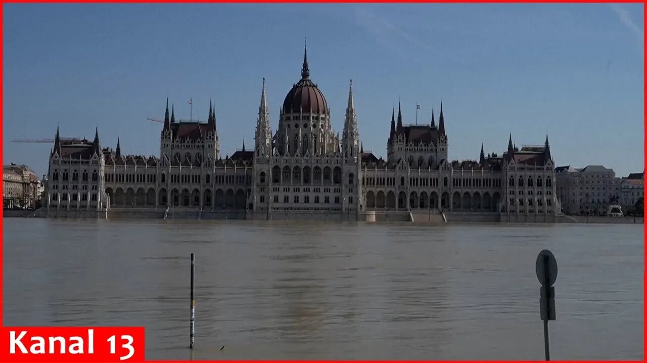 High water levels on the Danube River in front of Hungary's parliament building