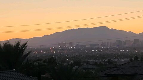 Did you see tonight's Las Vegas sunset? Check this out! 12.10.2024 #lasvegas #follow #nfr #weather