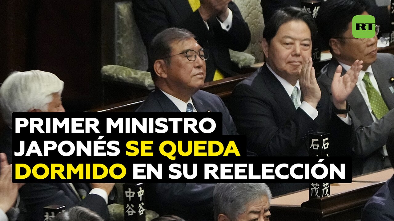 Primer ministro de Japón es captado durmiendo durante su reelección