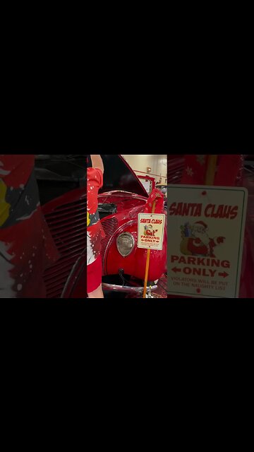 SANTA’S CAR #santa #car #carshow2023 #southpointcasino