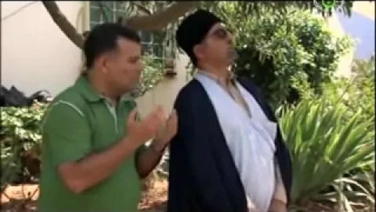 اشرب قهوة ههههه عبد الله مع حشيشة